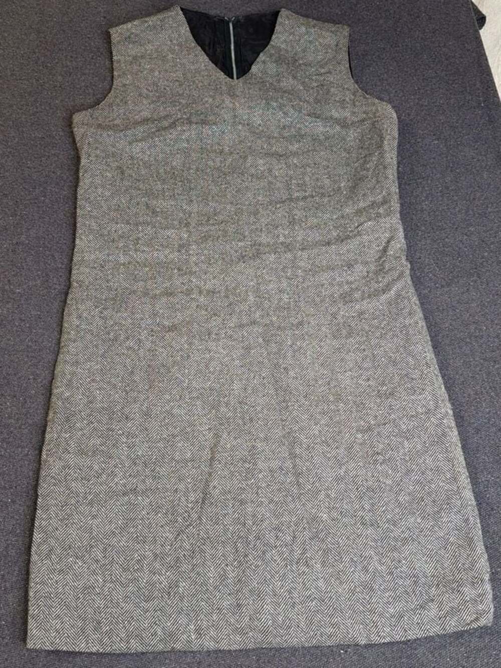 Vintage Grey Herringbone V-Neck Sleeveless Shift Dress